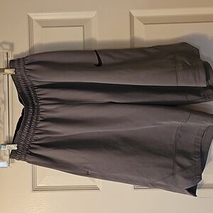 Nike Boys Medium basketball shorts, size medium, gray